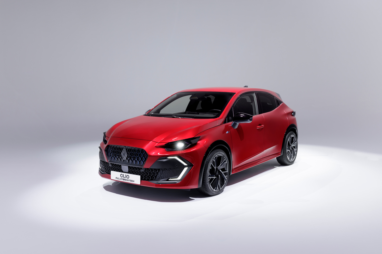 SMALL_Renault Clio full hybrid E-Tech - Esprit Alpine - Absolute Red (15)